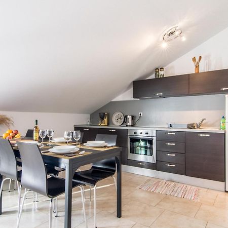 Apartments Domuzin Biograd Na Moru Exterior photo