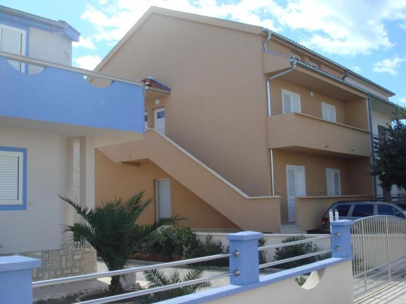Apartments Domuzin Biograd Na Moru Exterior photo